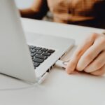 Comment démarrer Windows 11 à partir d'une clé USB...