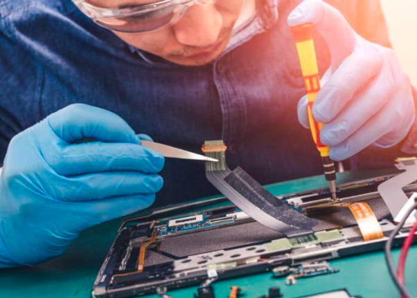 Coûts de réparation de smartphone pliable : ce que vous devez savoir