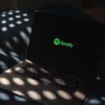 Spotify offre aux abonnés payants une version d'essai gratuite des livres audio...